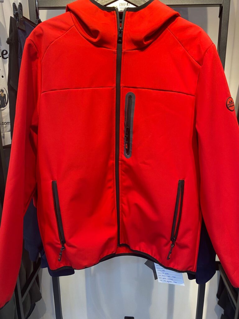 Winter mouintain jacket for ourdoor activities, made in İstanbul Turkey by Alle Textile